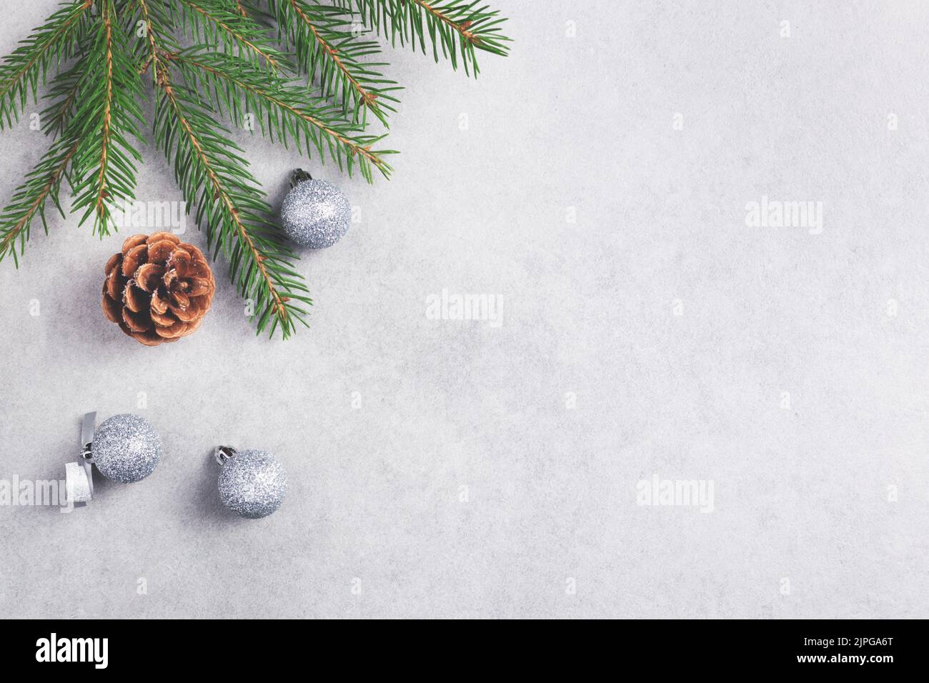 Hình ảnh Noel: Dù là những bức tranh vẽ tay đáng yêu hay là những bức ảnh kết hợp giữa mùa đông và Giáng sinh, bạn đều sẽ yêu thích những hình ảnh Noel tuyệt đẹp này.