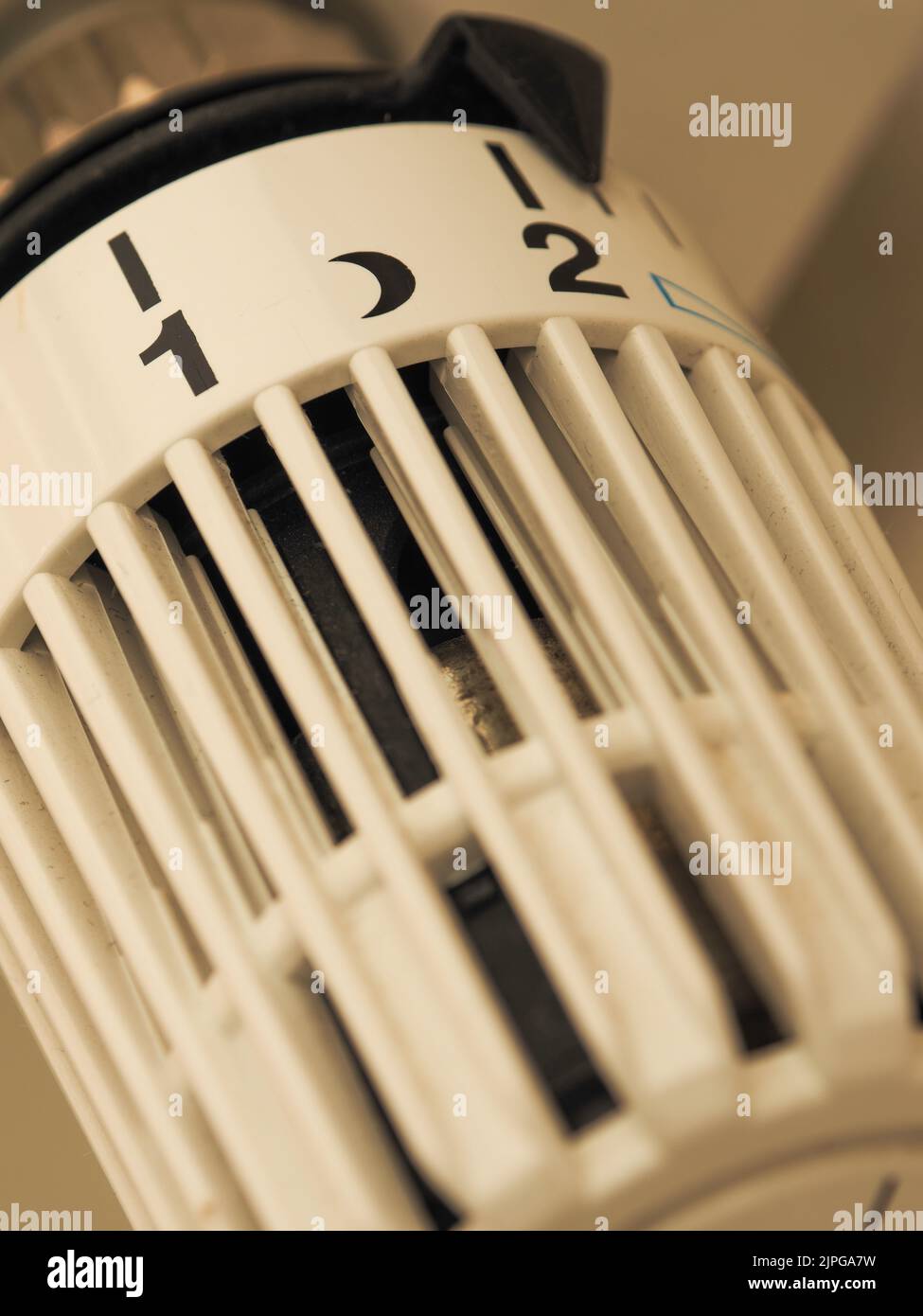 thermostat, heating controls, heizkörperthermostatventil, thermostats