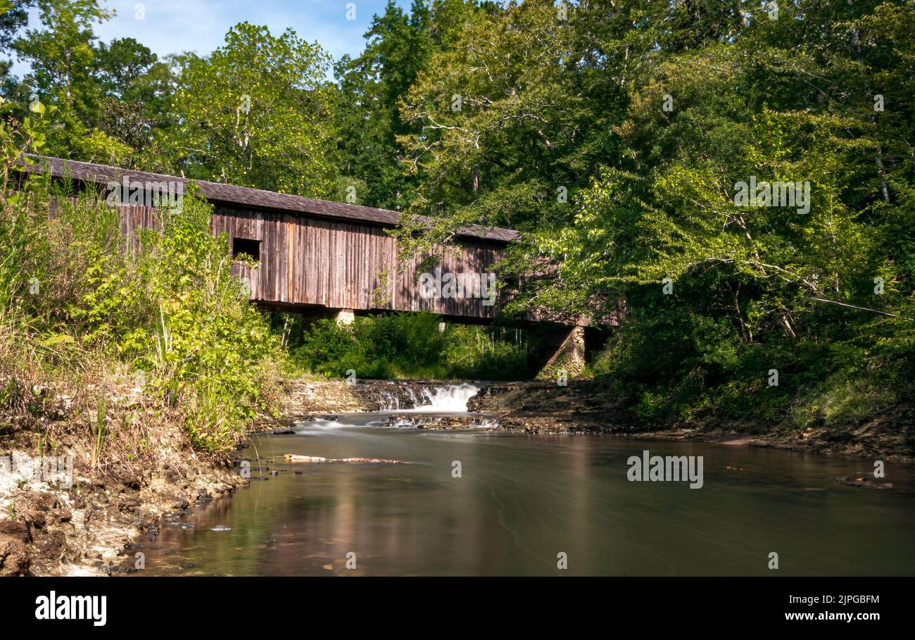 Modified kingpost truss hires stock photography and images Alamy