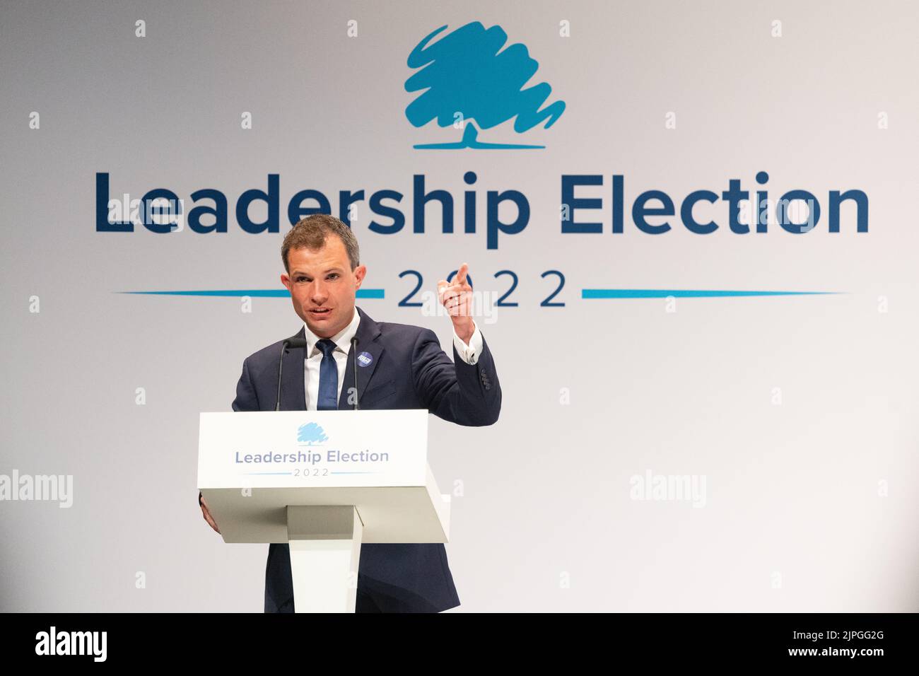 Andrew Bowie MP for West Aberdeenshire and Kincardine introducing Rishi Sunak at the Conservative Leaders election hustings in Perth, Scotland 2022 Stock Photo