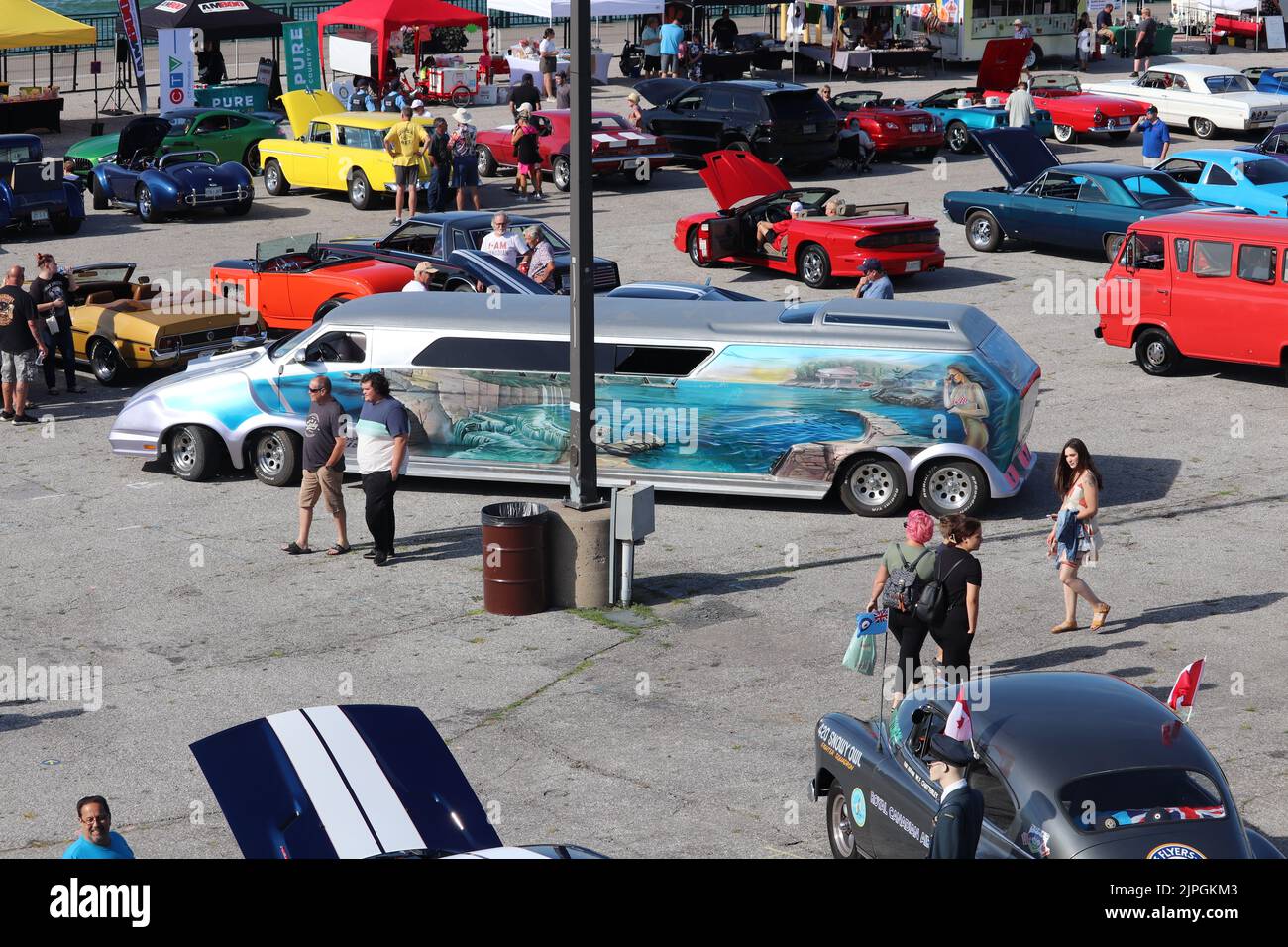 Annual Ouellette Car Cruise Show event at Windsor waterfront Stock Photo