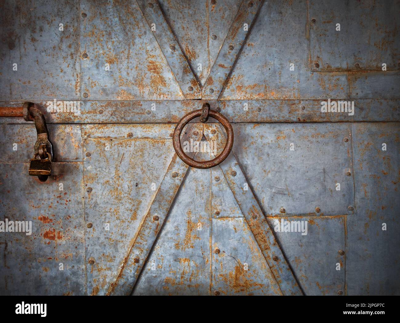 door knocker, metal door, door knockers, metal doors Stock Photo Alamy