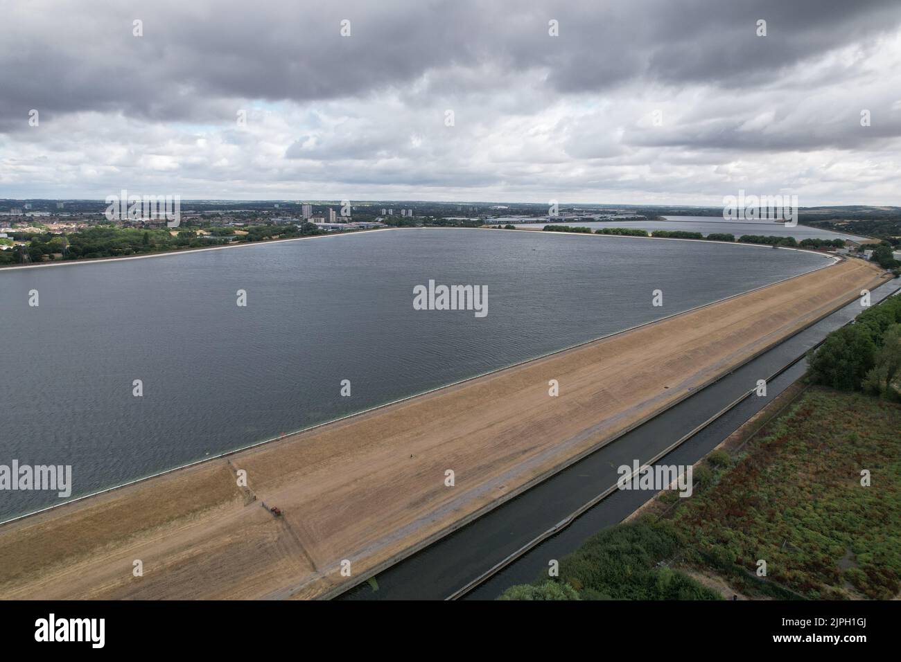 Water treatment plant uk hires stock photography and images Alamy