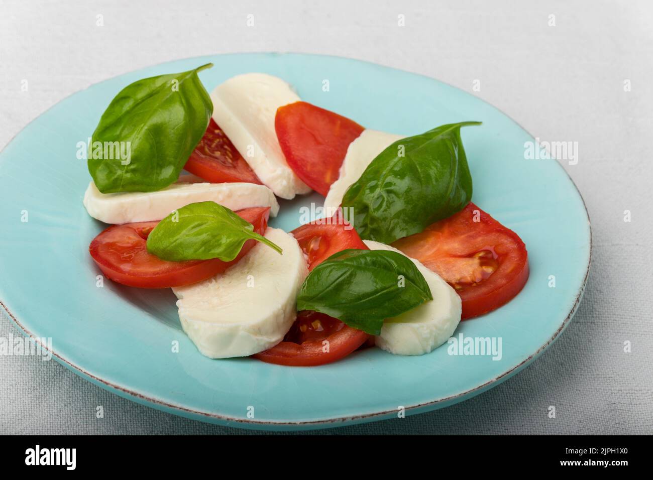 caprese, tomaten-mozzarella-teller, capreses Stock Photo - Alamy