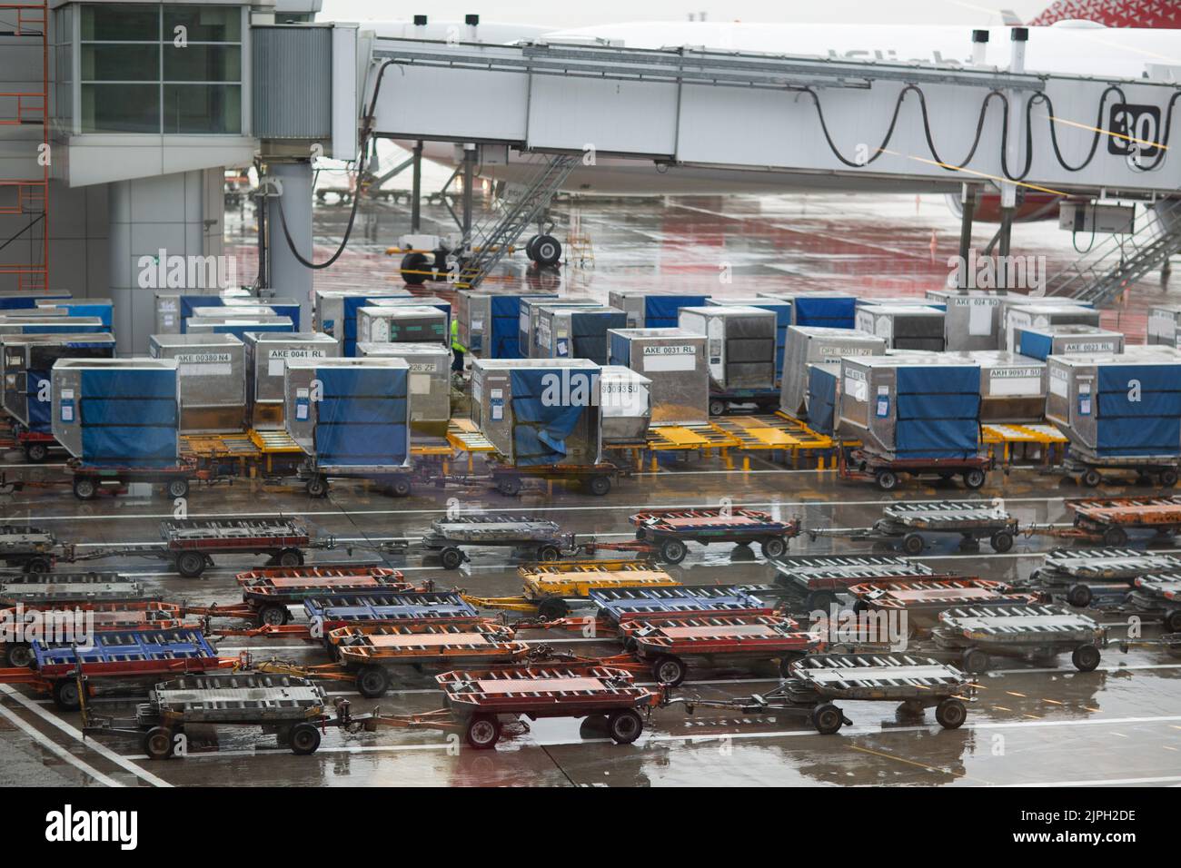 Cargo car airport travel hires stock photography and images Alamy