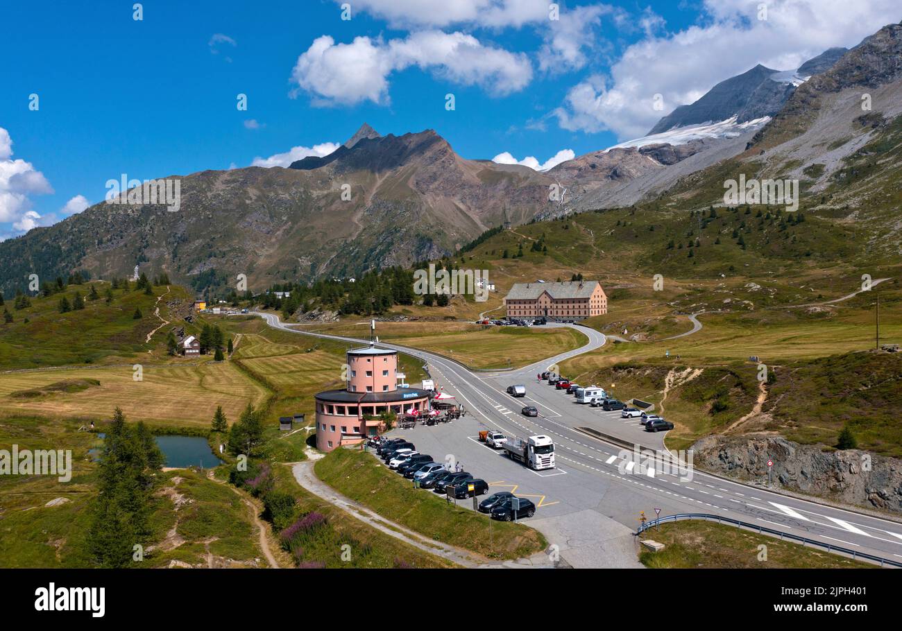 Mountainous landscape on the Simplon Pass, the Simplon Hospice behind, Simplon, Valais, Switzerland Stock Photo