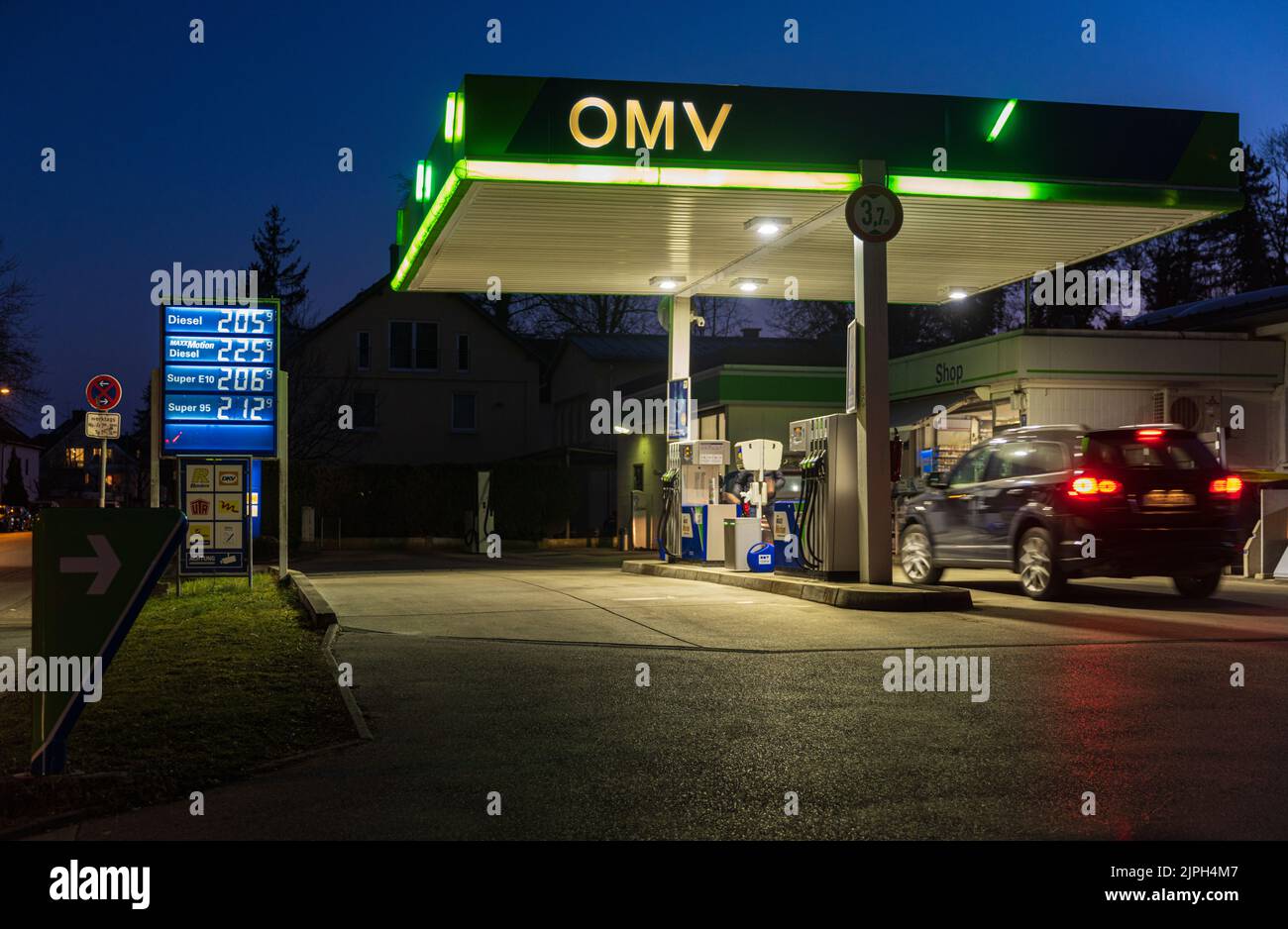 gasoline, gas station, prices, gasolines, gas stations, price Stock Photo