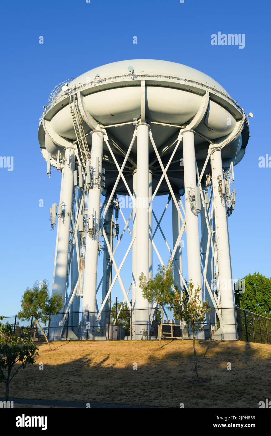 Seattle - August 14, 2022; Magnolia elevated one million gallon water tank on steel support legs in the Seattle neighborhood Stock Photo