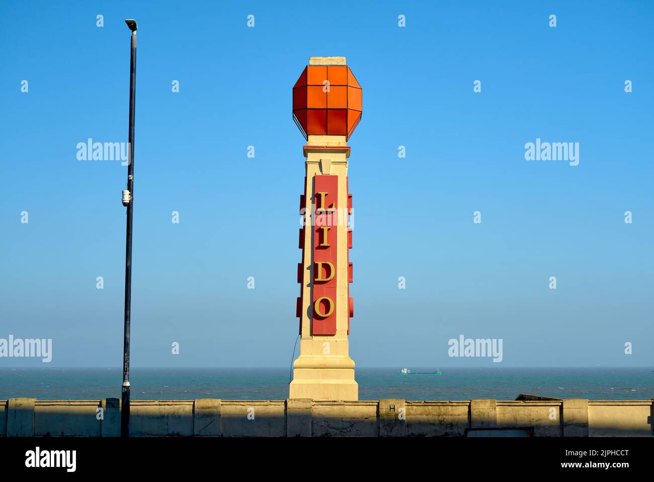 The view of the Lido Beacon tower in Cliftonville, Margate from the
