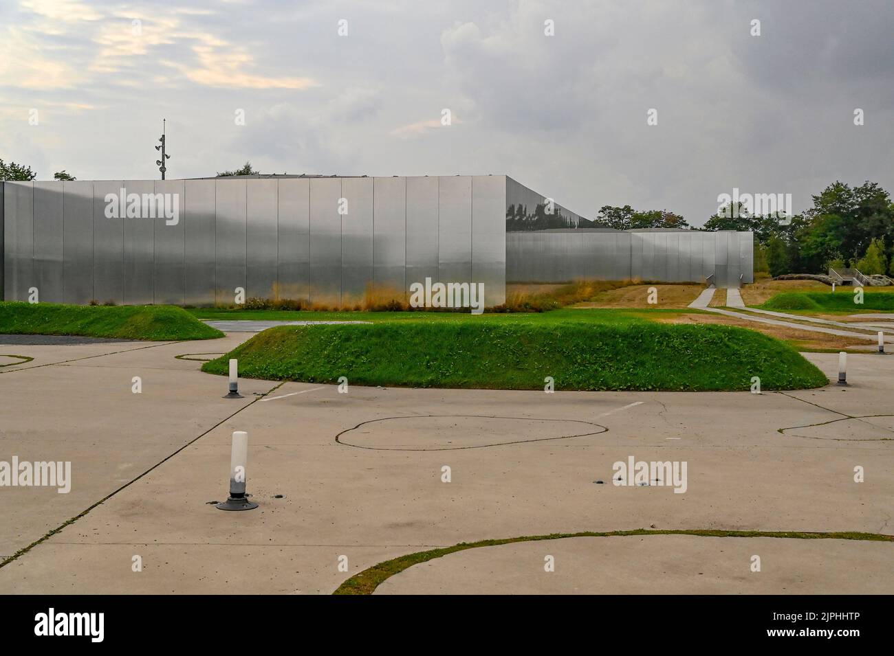 Exterior views of the Louvre-Lens, France Stock Photo