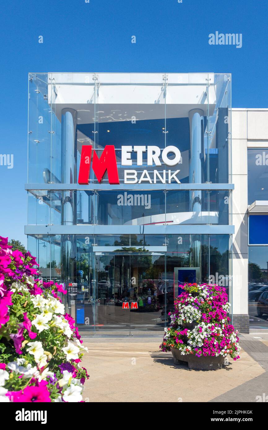 Metro Bank, Two Rivers Shopping Centre, Staines-upon-Thames, Surrey, England, United Kingdom Stock Photo