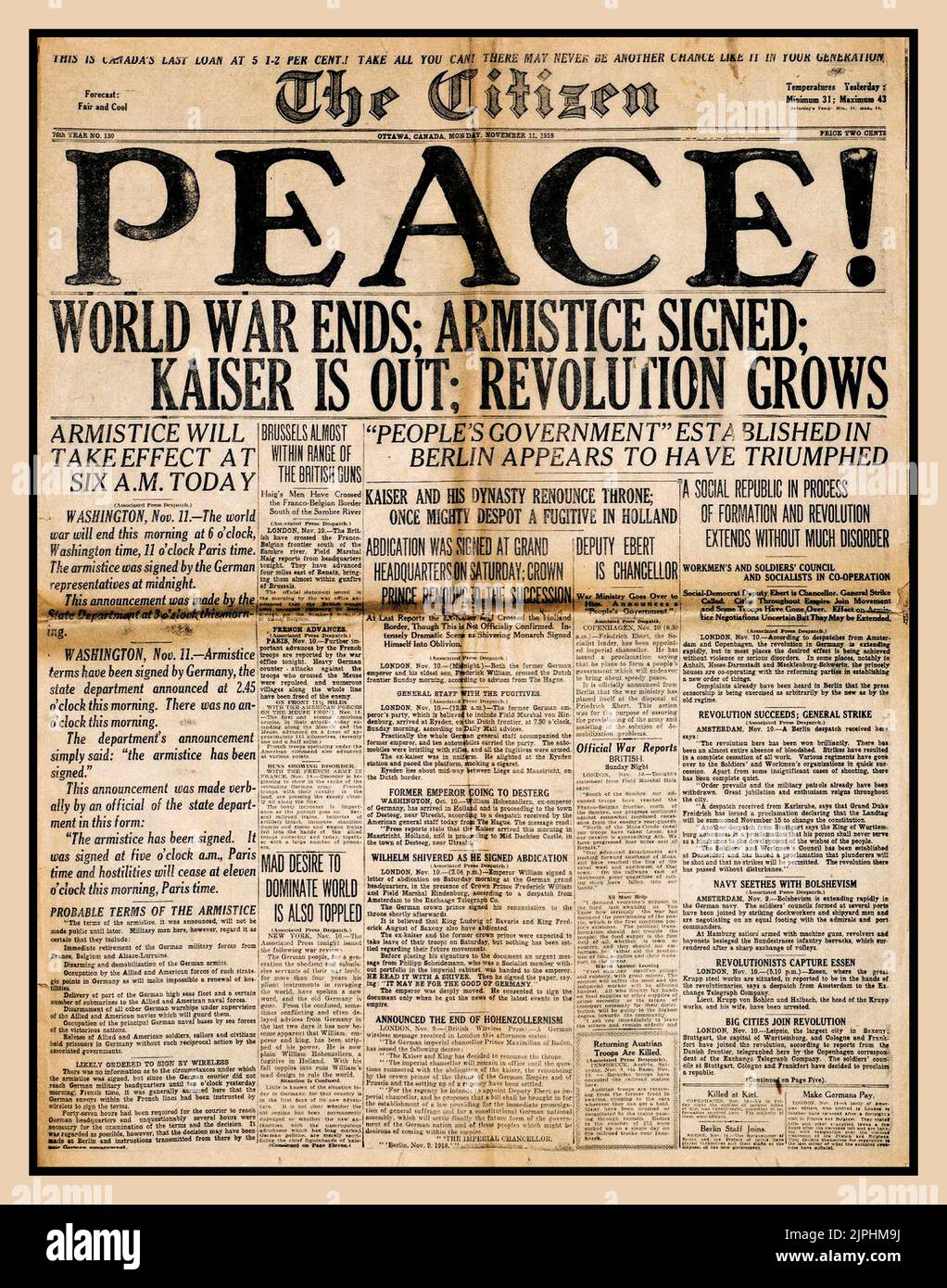 PEACE WW1 Ends. Newspapaper headline 'PEACE' dated November 11th 1918  The Citizen newspaper sums up the prayers of millions after a grinding war of attrition with huge loss of life World War I The Great War First World War Stock Photo