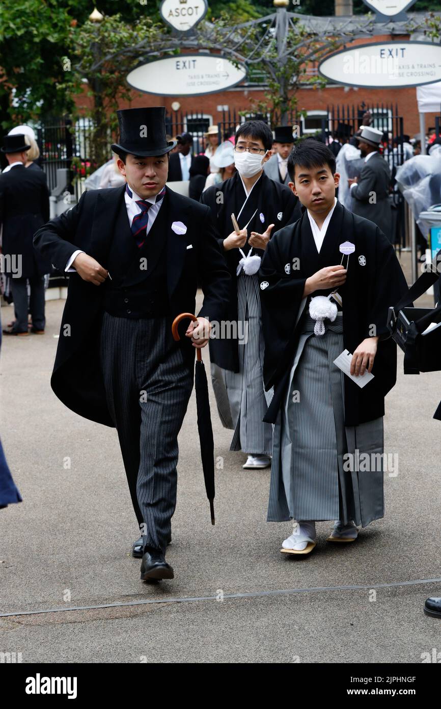 Ascot, UK. 18th June, 2022. Royal Ascot 2022The best and boldest looks