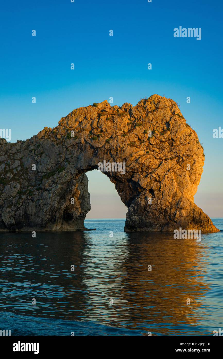 Limestone arch of Durdle Door on the Jurassic Coast in Dorset, UK Stock Photo