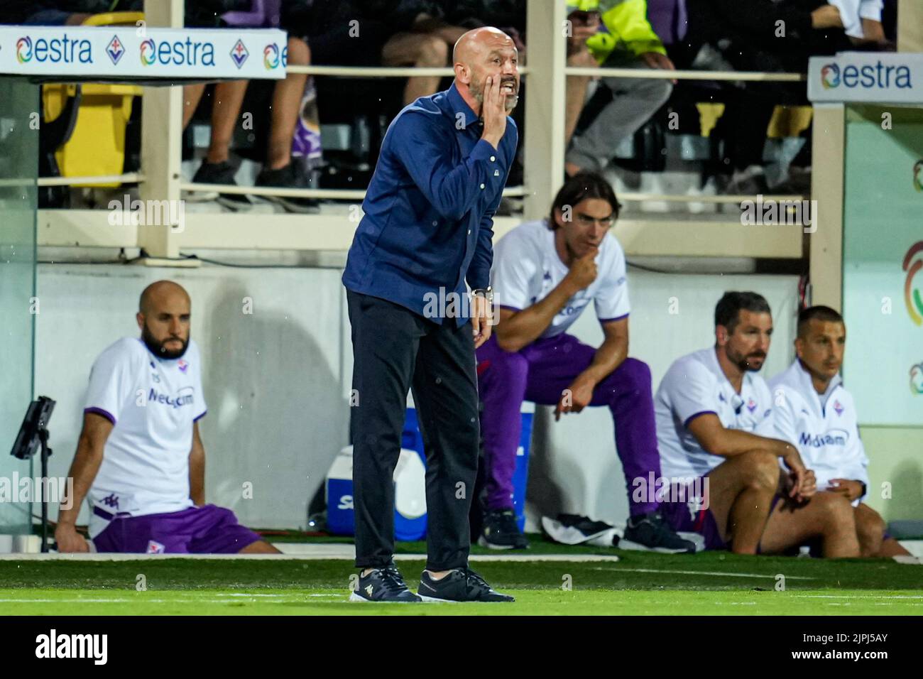 FLORENCE, ITALY AUGUST 18 head coach Vincenzo Italiano of Fiorentina
