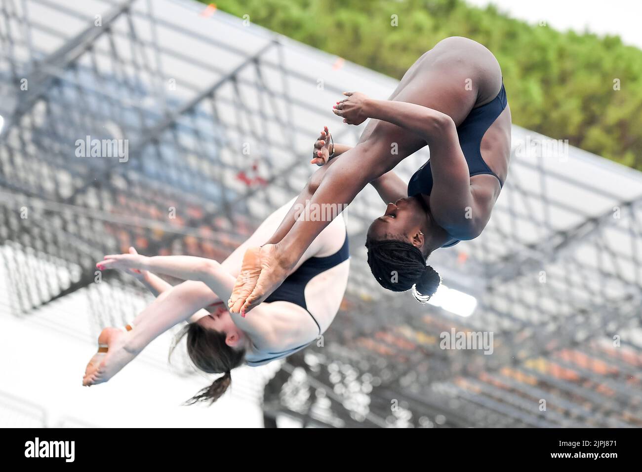 Bent ashmeil desharne hi-res stock photography and images - Alamy
