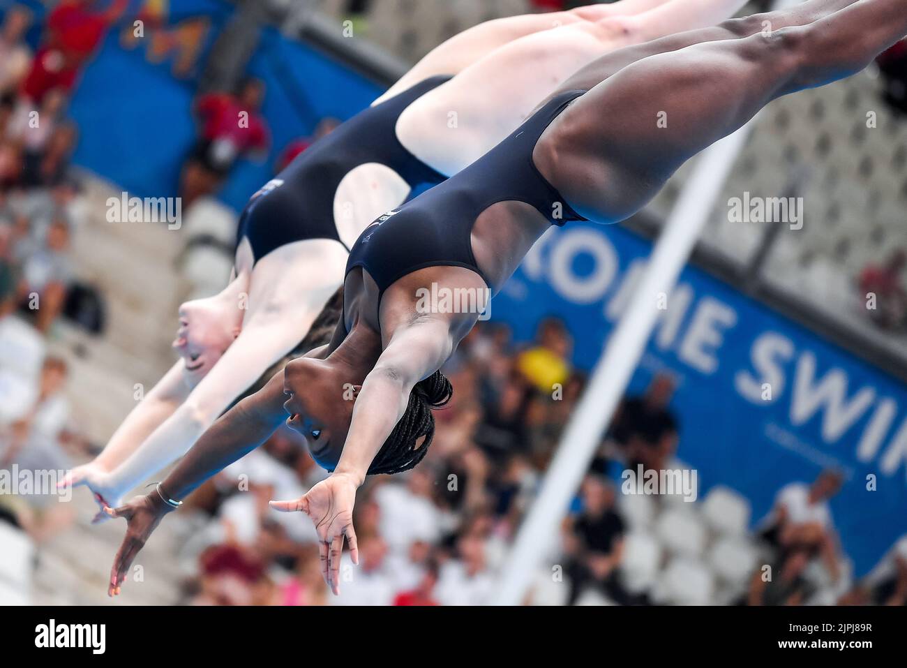 Bent ashmeil desharne hi-res stock photography and images - Alamy