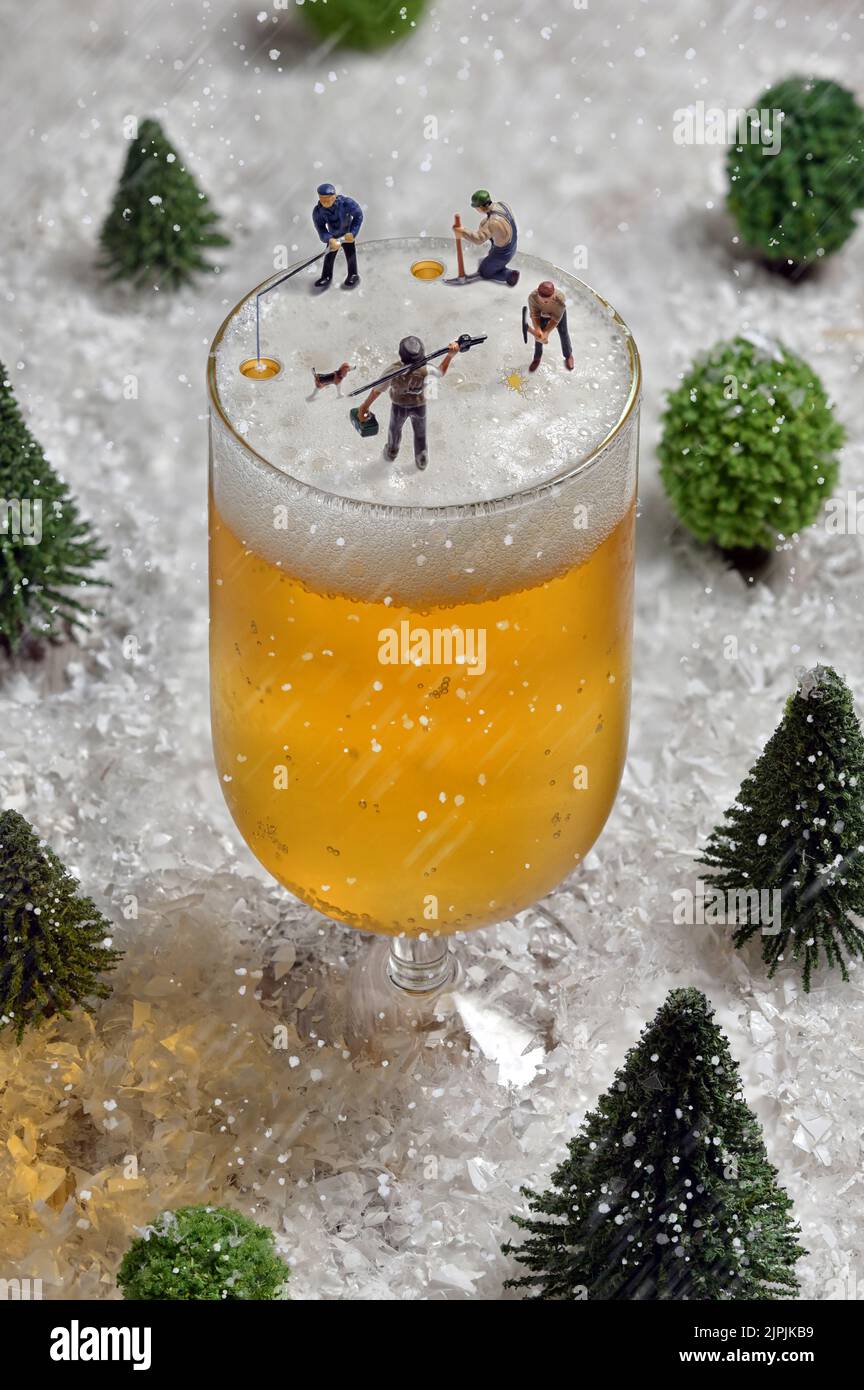 beer, cold, fishing, fisherman, beers, colds, angling, fishings, to angle, to fish, fishermen Stock Photo
