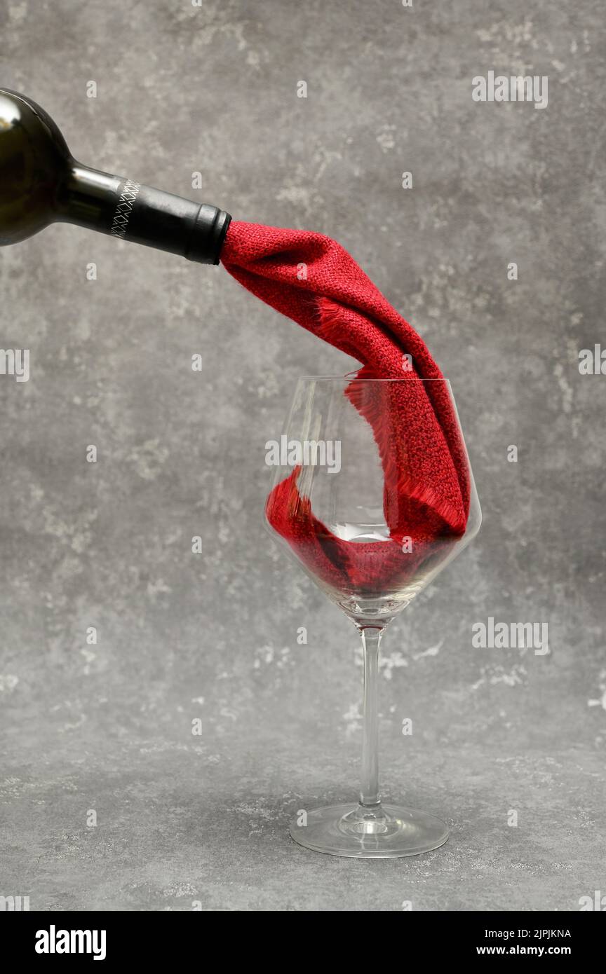 pouring, wine glass, red wine, glas ware, red wines Stock Photo