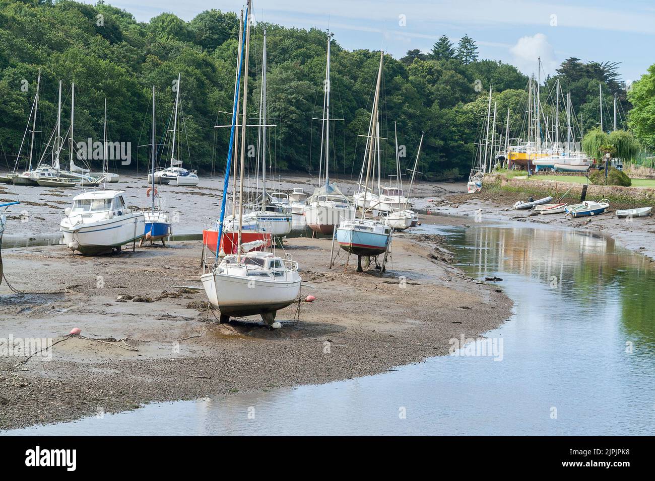 harbor, low tide, pontaven, harbours, port, low tides Stock Photo Alamy