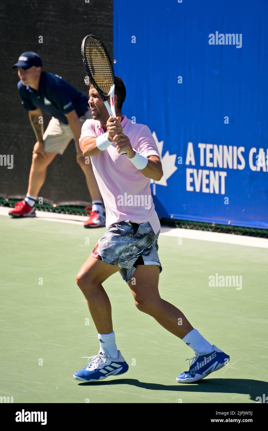 West Vancouver, Canada. 16th Aug, 2022. West Vancouver, British Columbia, Canada, August 16th 2022 Fernando Verdasco (Spain) hits a backhand during the Odlum Brown VanOpen tennis tournament first round match on August 16, 2022 at Hollyburn Country Club in West Vancouver, BC, Canada. (Amy Elle/SPP) Credit: SPP Sport Press Photo. /Alamy Live News Stock Photo