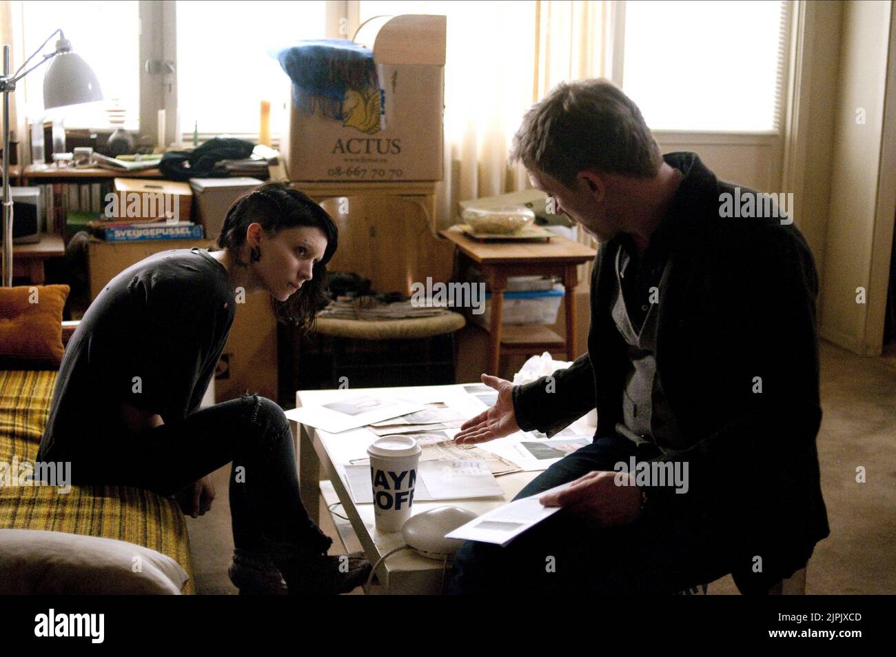 ROONEY MARA, DANIEL CRAIG, THE GIRL WITH THE DRAGON TATTOO, 2011 Stock Photo