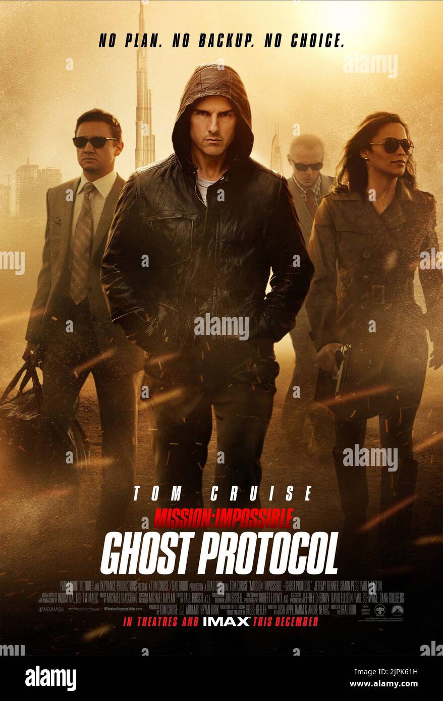 JEREMY RENNER, TOM CRUISE, SIMON PEGG, PAULA PATTON POSTER, MISSION: IMPOSSIBLE - GHOST PROTOCOL, 2011 Stock Photo