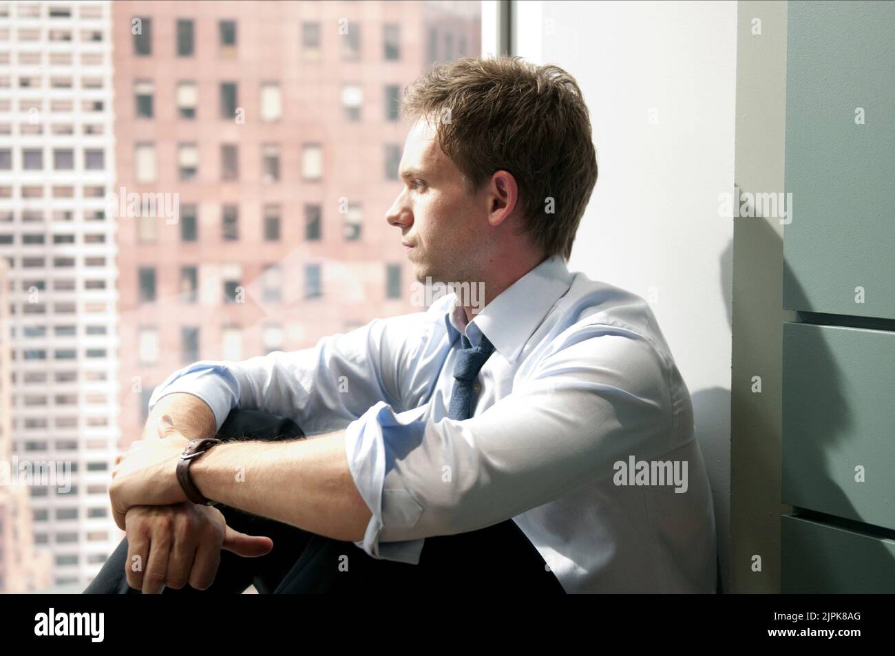 Suits 2011 patrick j adams hires stock photography and images Alamy