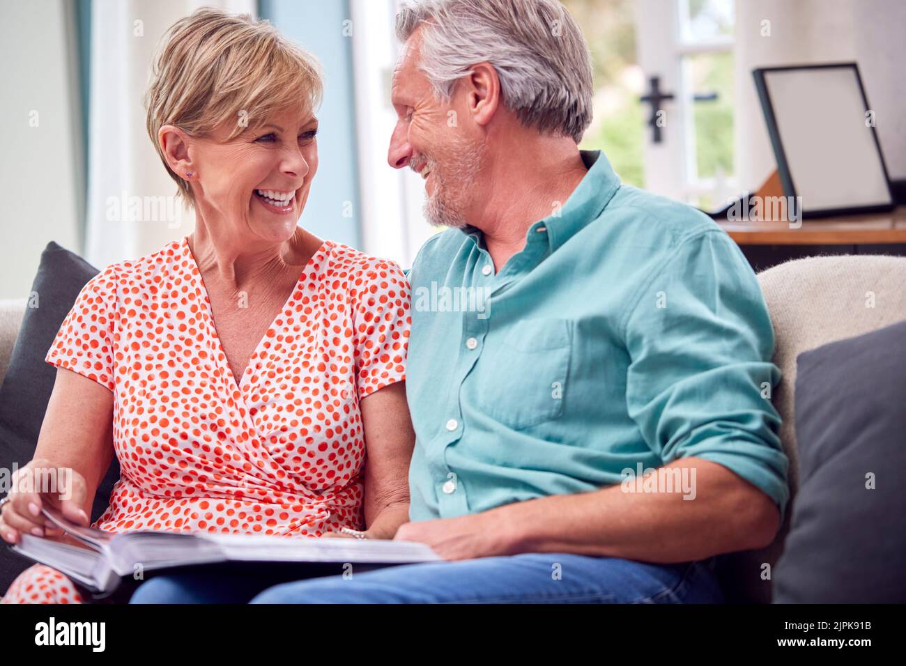 happy, home, photo album, memories, older couple, happies, homes, photo