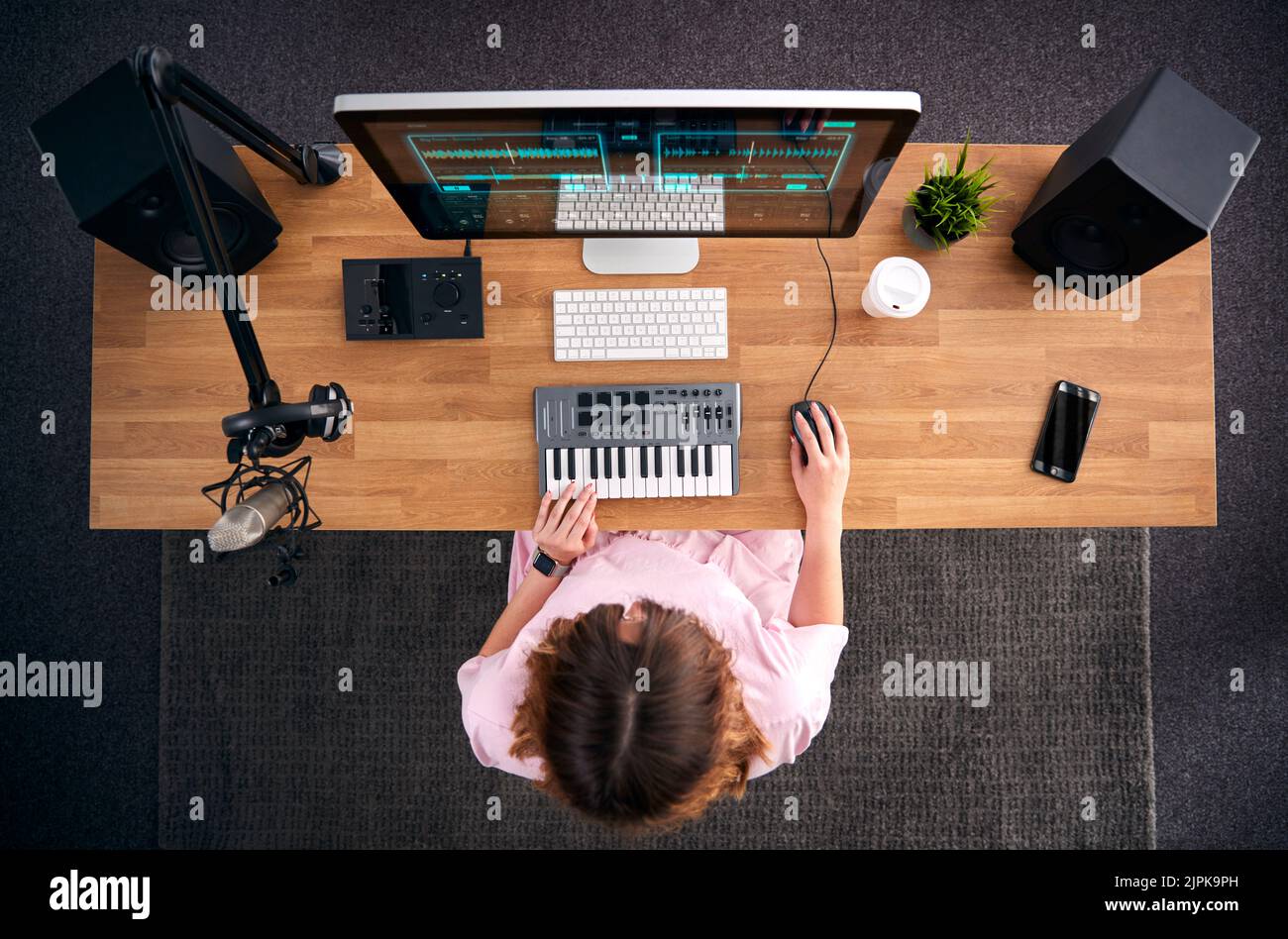 software, musician, music production, computer workstation, compose, musikstudio, elektronische musik, softwares, musicians, music industry, music Stock Photo