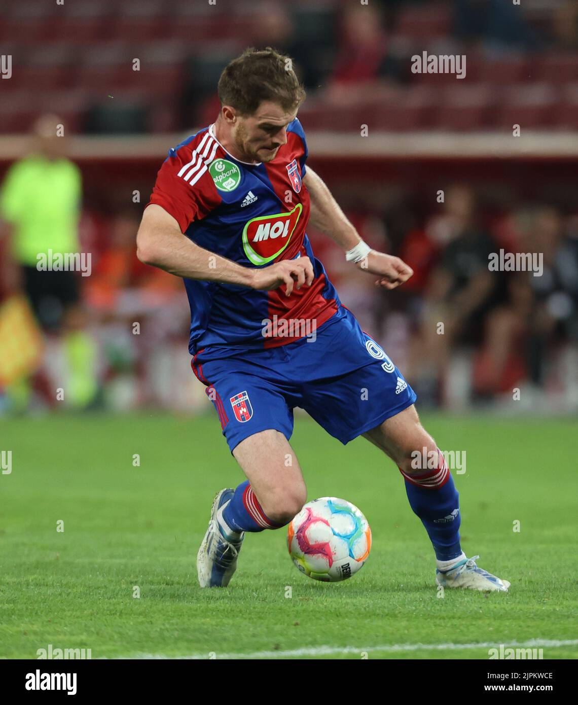 Palko Dardai of MOL Fehervar FC competes for the ball with