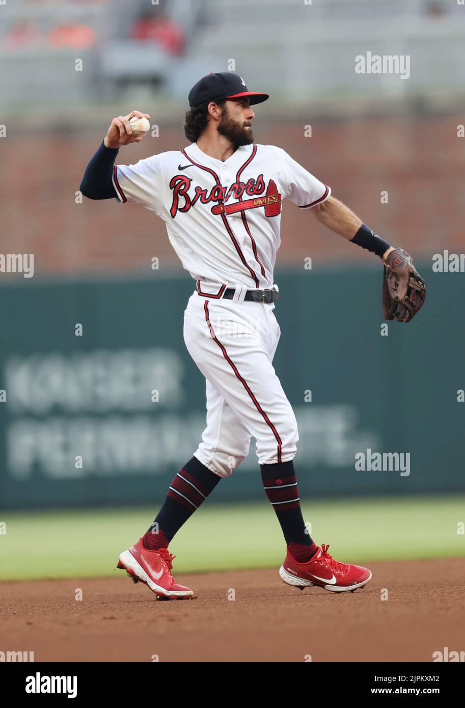 Atlanta, GA. USA; Atlanta Braves shortstop Dansby Swanson (7) throws to  first for the out during a major league baseball game against the Atlanta  Bra Stock Photo - Alamy