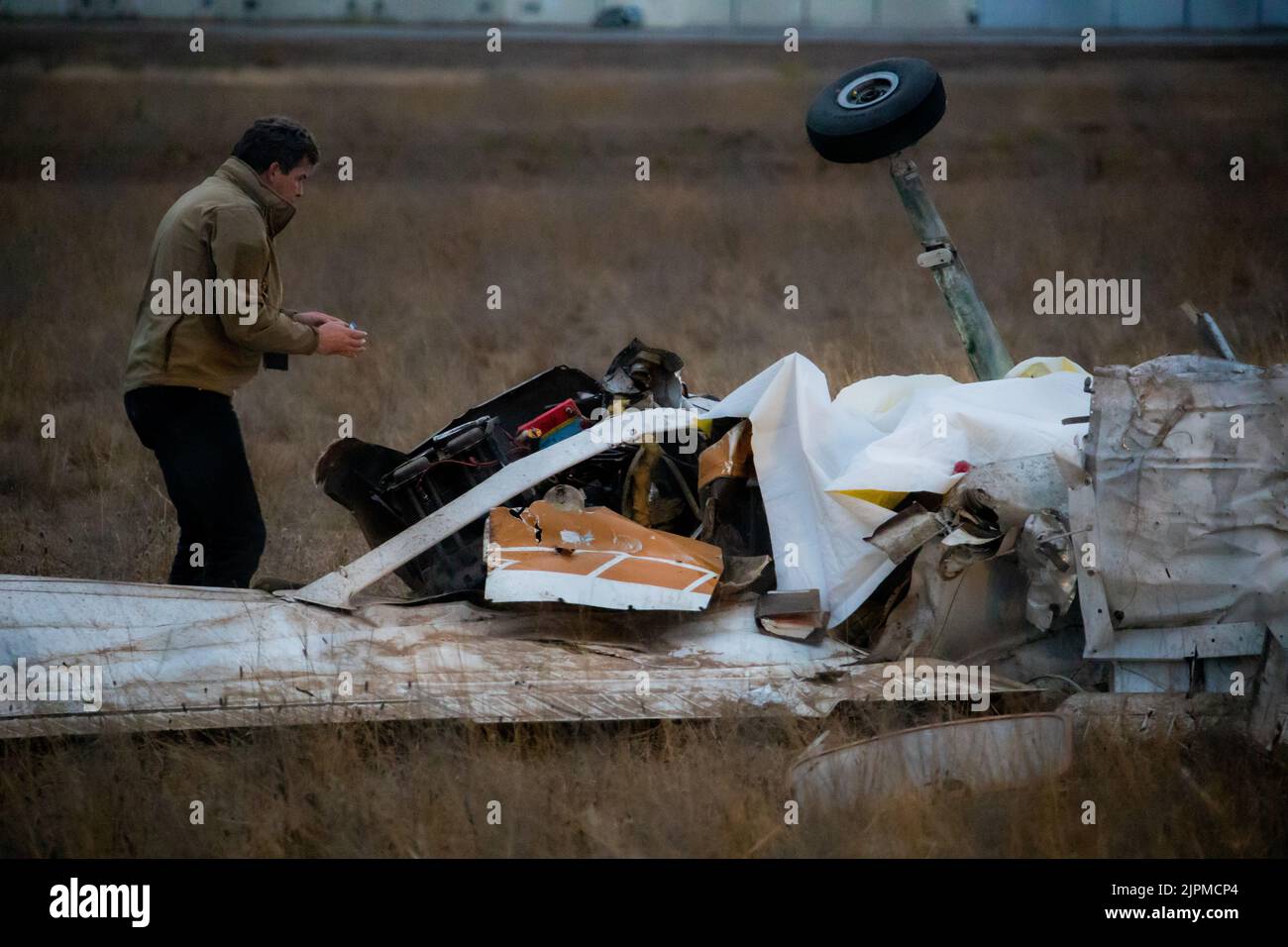 (220819) WATSONVILLE, Aug. 19, 2022 (Xinhua) An investigator