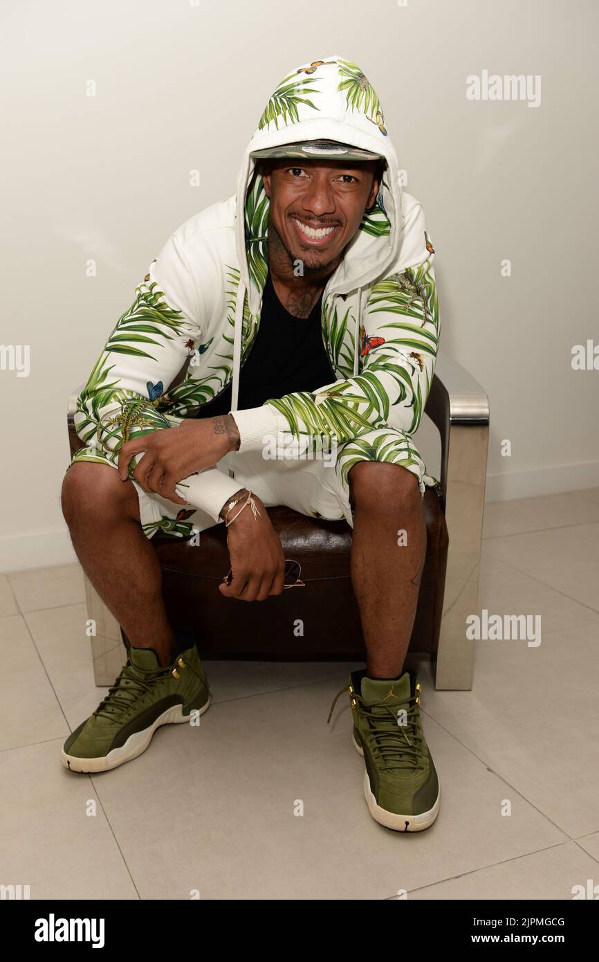 Nick cannon 2022 hi-res stock photography and images - Alamy