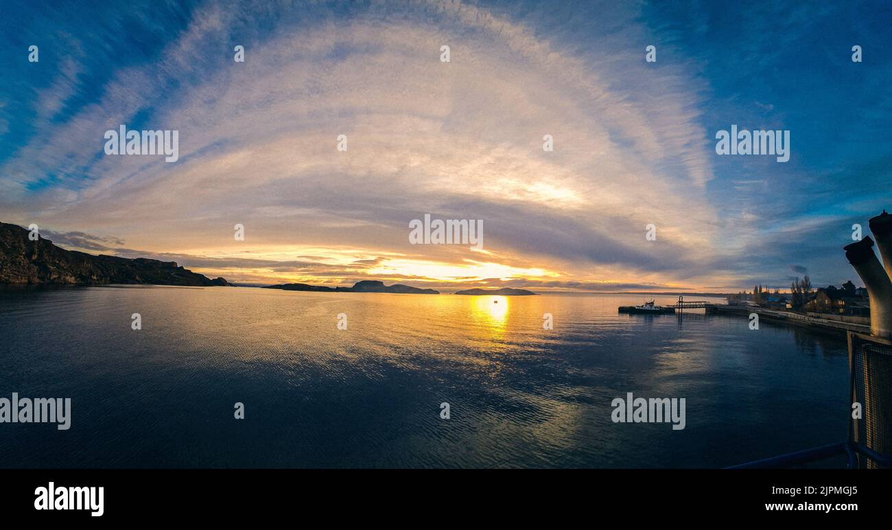Panoramic sunset view sea hi-res stock photography and images - Alamy