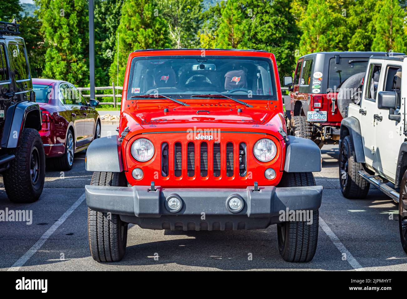 Jeep wrangler hi-res stock photography and images - Page 21 - Alamy