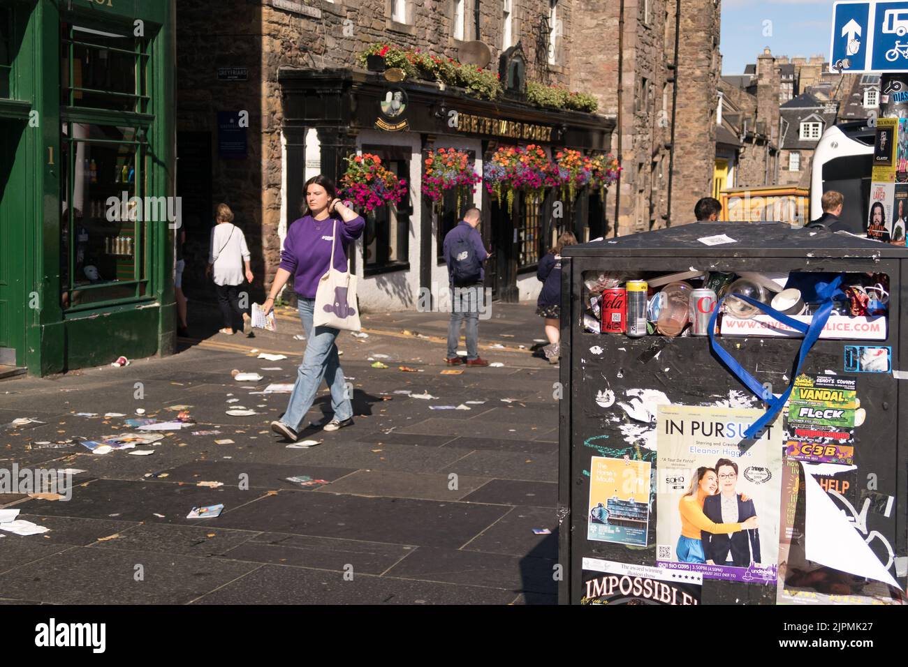 Edinburgh, Scotland, UK. 19th Aug, 2022. Edinburgh Workmen Strike. A view of Edinburgh city center where rubbish is starting to pile up after workers strike Credit: Lorenzo Dalberto/Alamy Live News Stock Photo