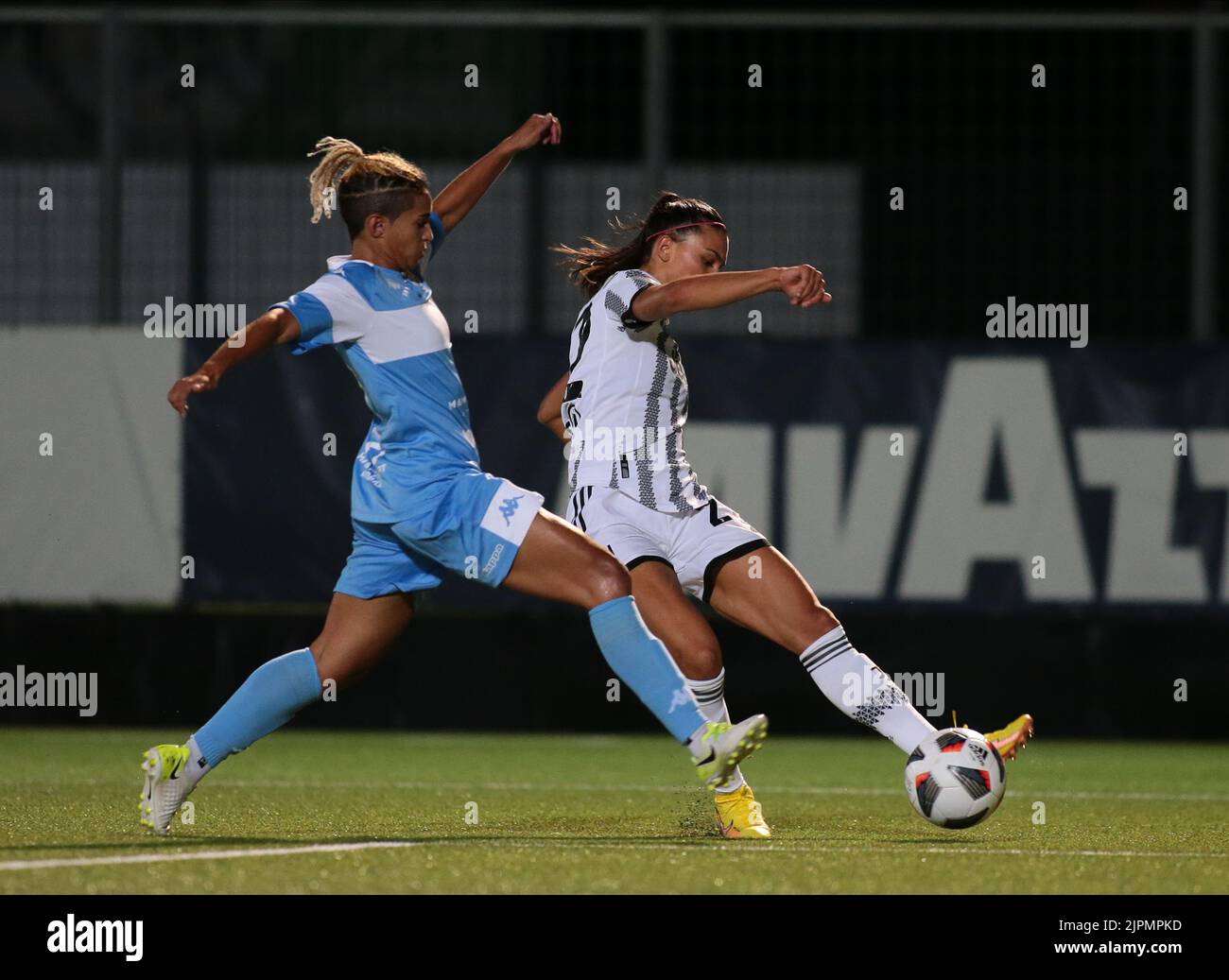 Agnese Bonfantini (Roma) and Stephanie Breitner (Fiorentina Femminile)  during ACF Fiorentina