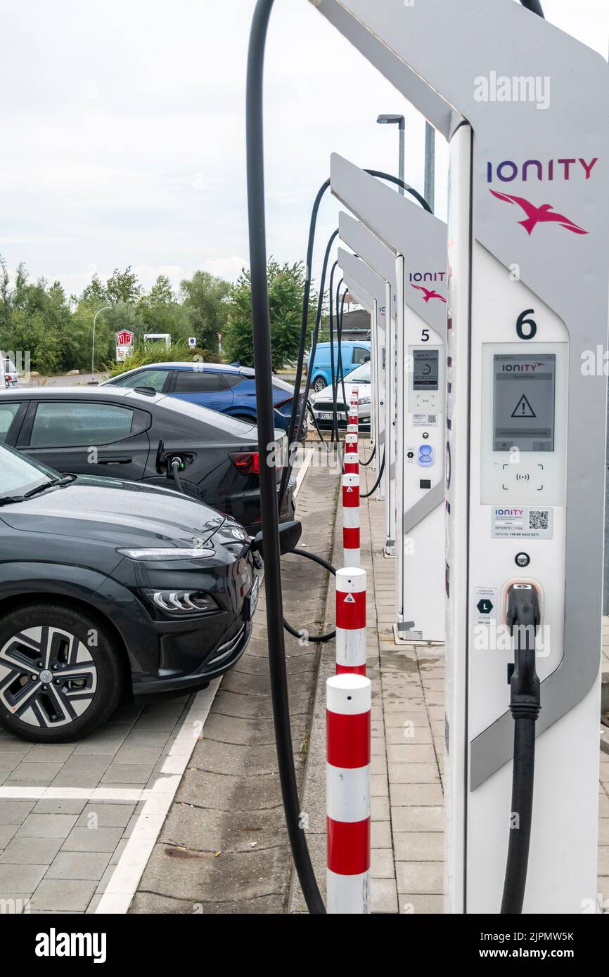 Ionity Ladestation für Elektrofahrzeuge an der A9, Deutschland Stock Photo