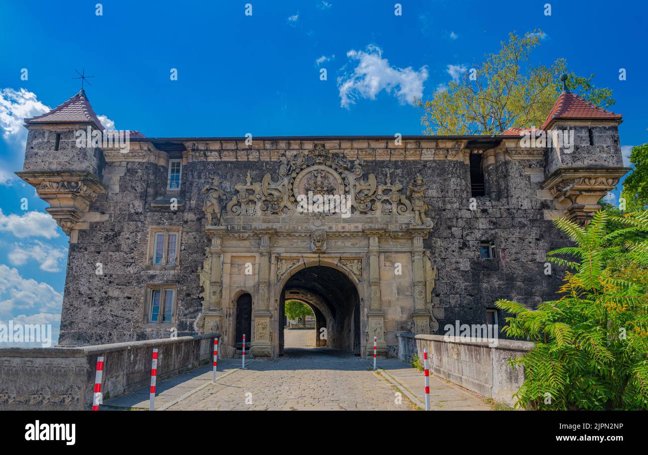 Lower castle gate hi-res stock photography and images - Alamy