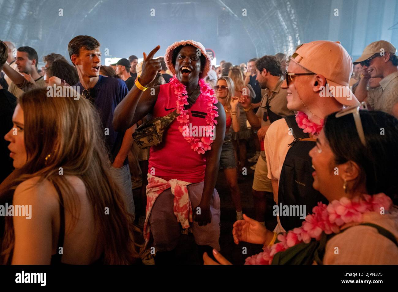2022-08-19 13:08:26 BIDDINGHUIZEN -Festival visitors to Headie One on the festival site during the first day of the three-day music festival A Campingflight to Lowlands Paradise. ANP FERDY DAMMAN netherlands out - belgium out Stock Photo