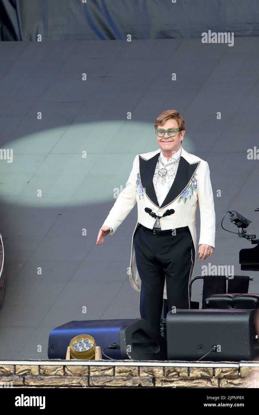 London UK 24.6.2022 Hyde Park Park lane Sir Elton John headlines on day one at the British summertime festival Stock Photo