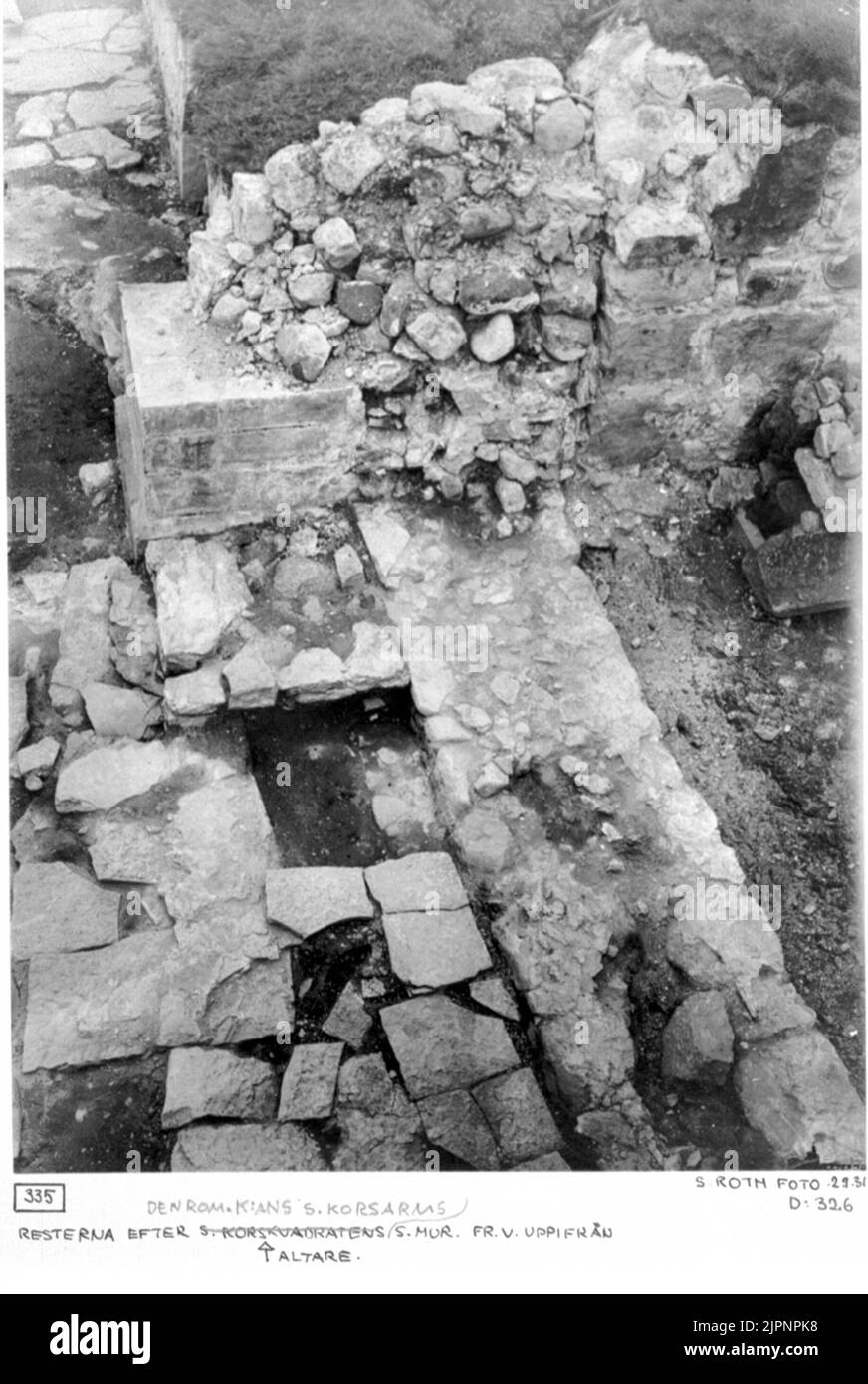 The remains of the Romanesque church's cross arm's southern wall from the west from the top