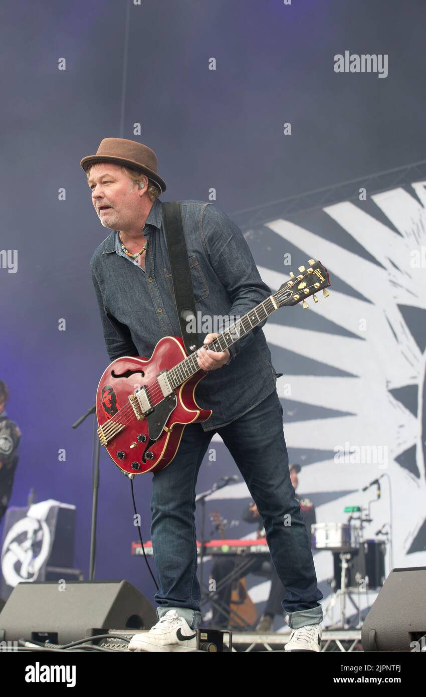 Pikehall Derbyshire uk 30.7.2022  The levellers perform on the Main stage at the annual ynot festival on day two Stock Photo