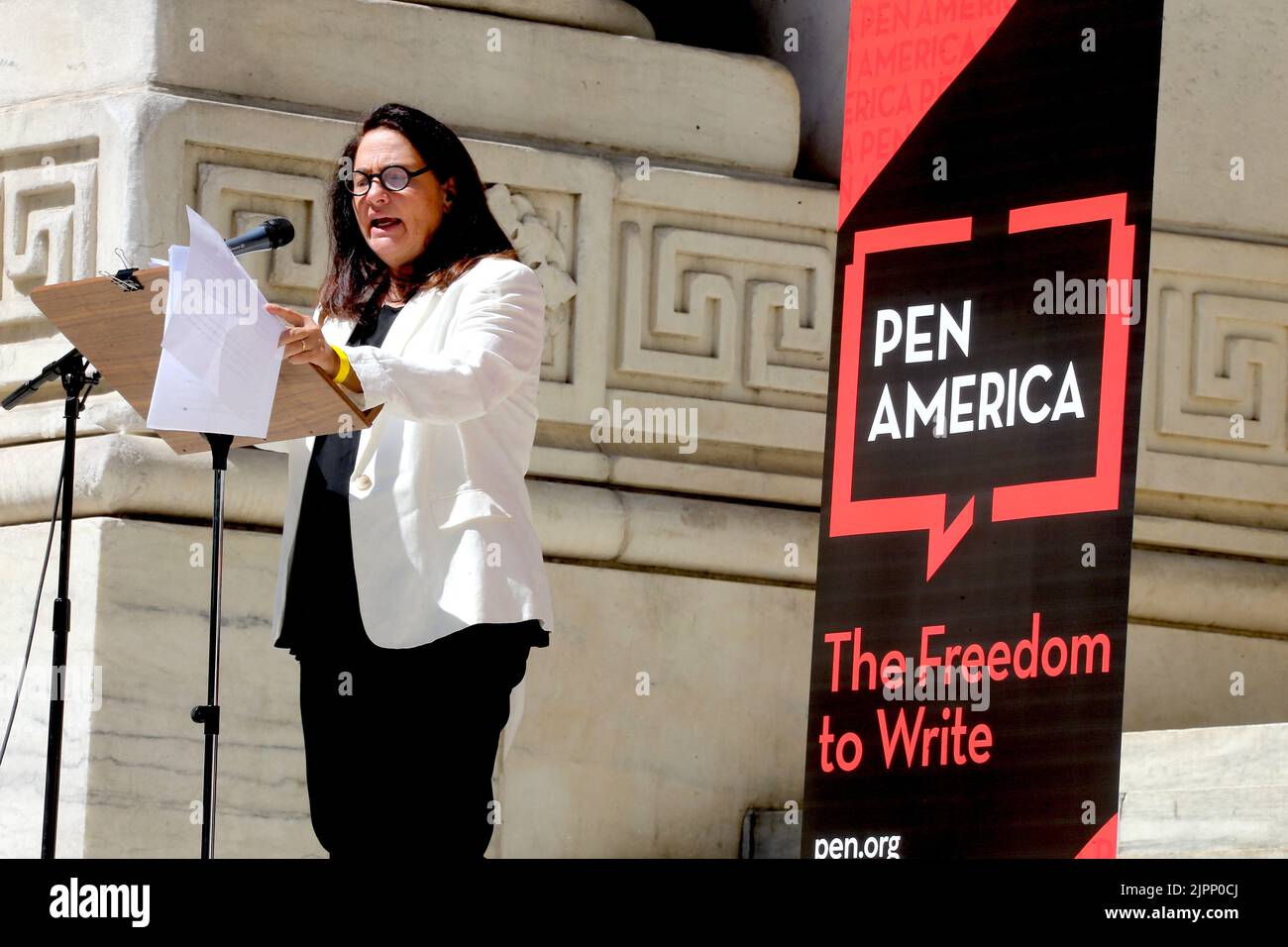 the-satanic-verses-1988-hi-res-stock-photography-and-images-alamy