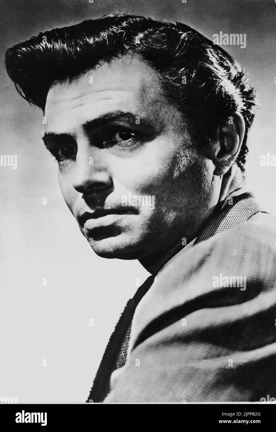 1955 c., USA : The british movie actor JAMES MASON ( 1909 - 1984 ) - CINEMA - portrait - ritratto  ----  Archivio GBB Stock Photo