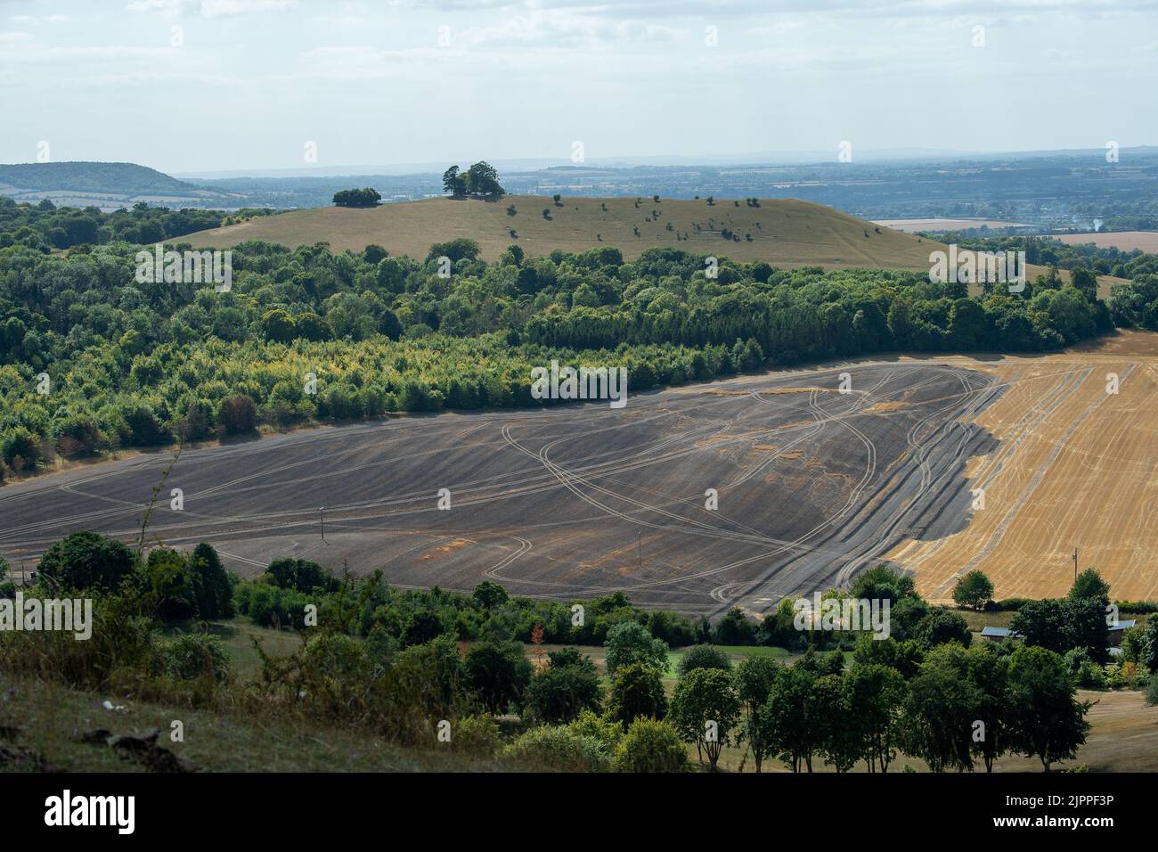 Wendover, Buckinghamshire, UK. 19th August, 2022. The shape of the path