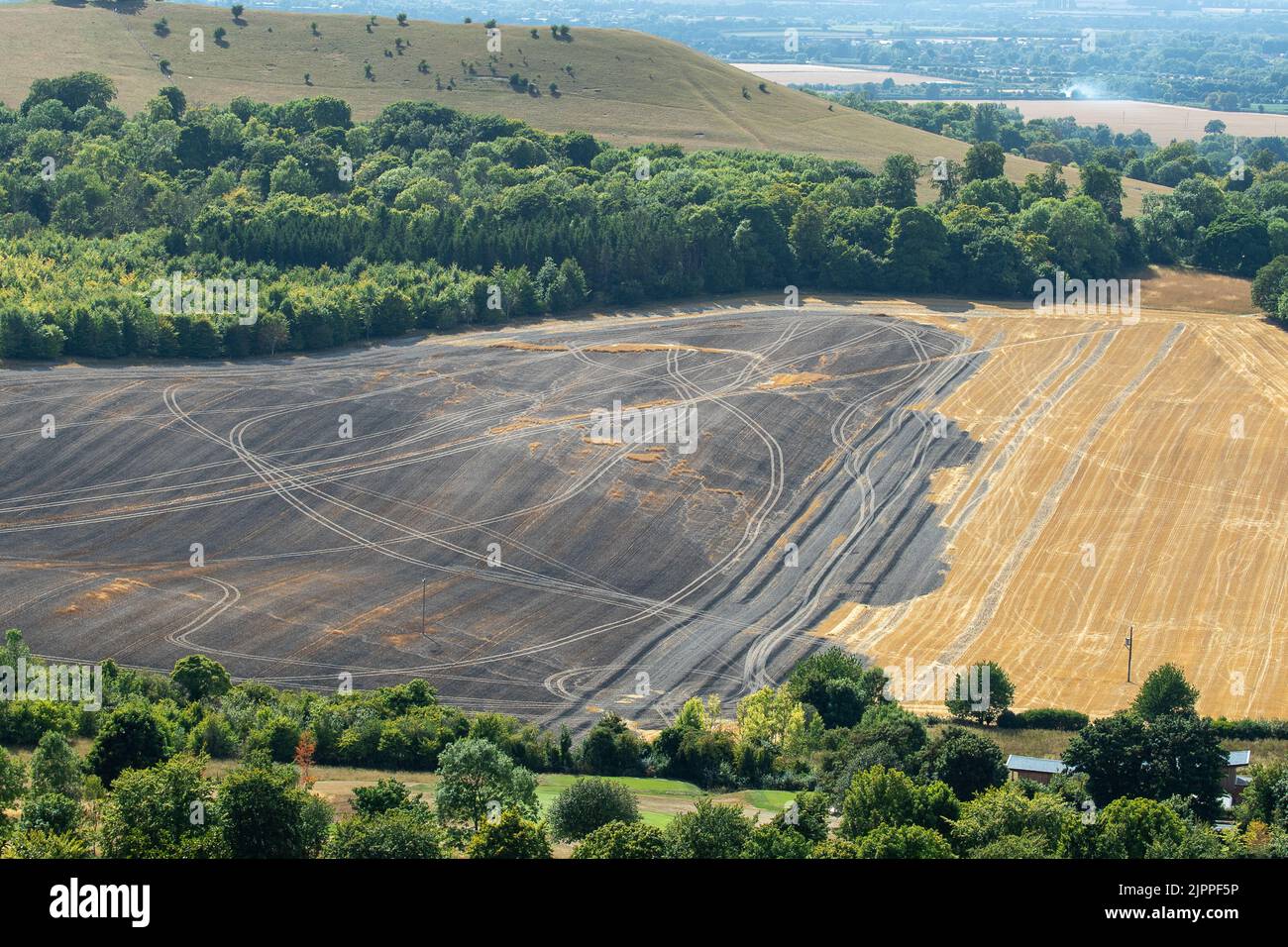 Wendover, Buckinghamshire, UK. 19th August, 2022. The shape of the path