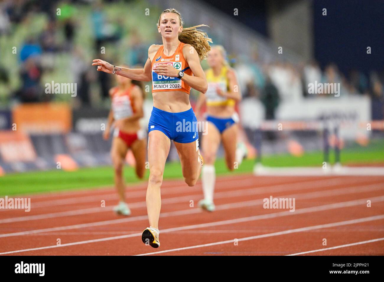 MUNCHEN, GERMANY - AUGUST 19: Femke Bol of the Netherlands competing in Women's 400m Hurdles at the European Championships Munich 2022 at the Olympiastadion on August 19, 2022 in Munchen, Germany (Photo by Andy Astfalck/BSR Agency) Stock Photo