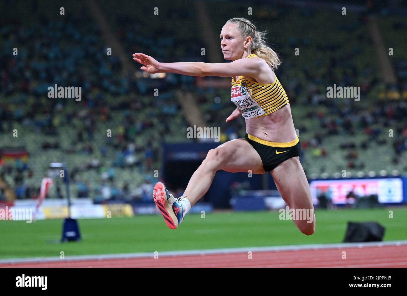 Triple jump women final hi-res stock photography and images - Alamy